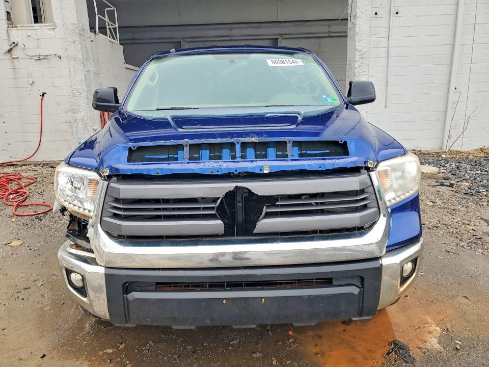 2015 TOYOTA TUNDRA SR5 — Фото 5 из 12