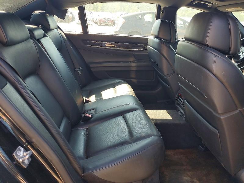 2012 BMW 750 LXI — Фото 10 из 12
