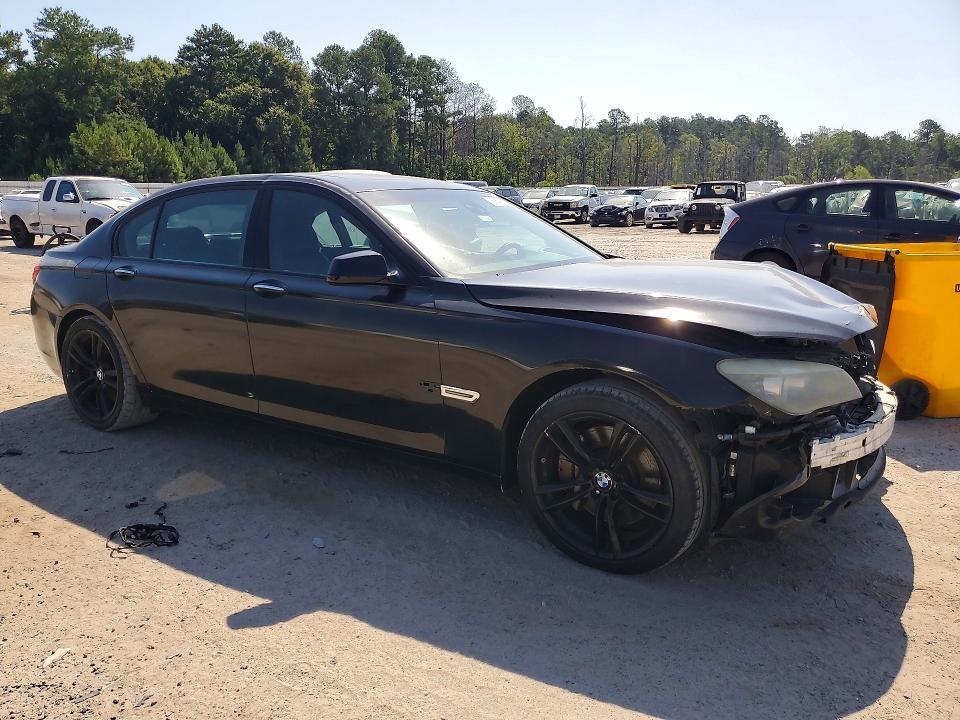 2012 BMW 750 LXI — Фото 4 из 12
