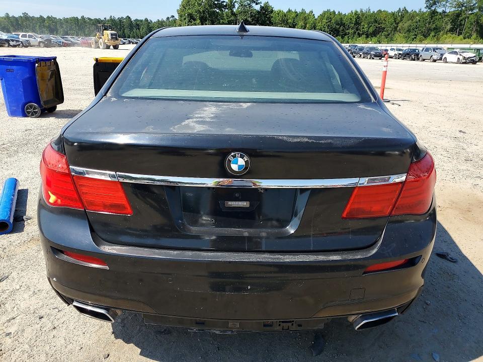 2012 BMW 750 LXI — Фото 6 из 12