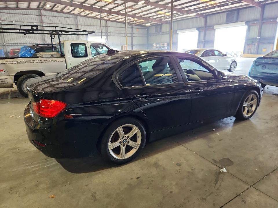 2014 BMW 320 I XDRIVE — Фото 3 из 12