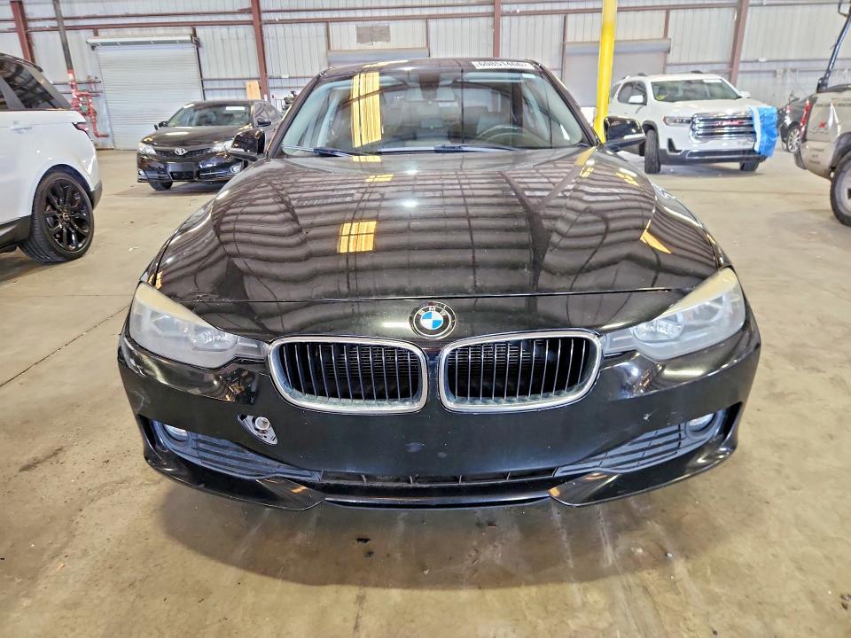 2014 BMW 320 I XDRIVE — Фото 5 из 12