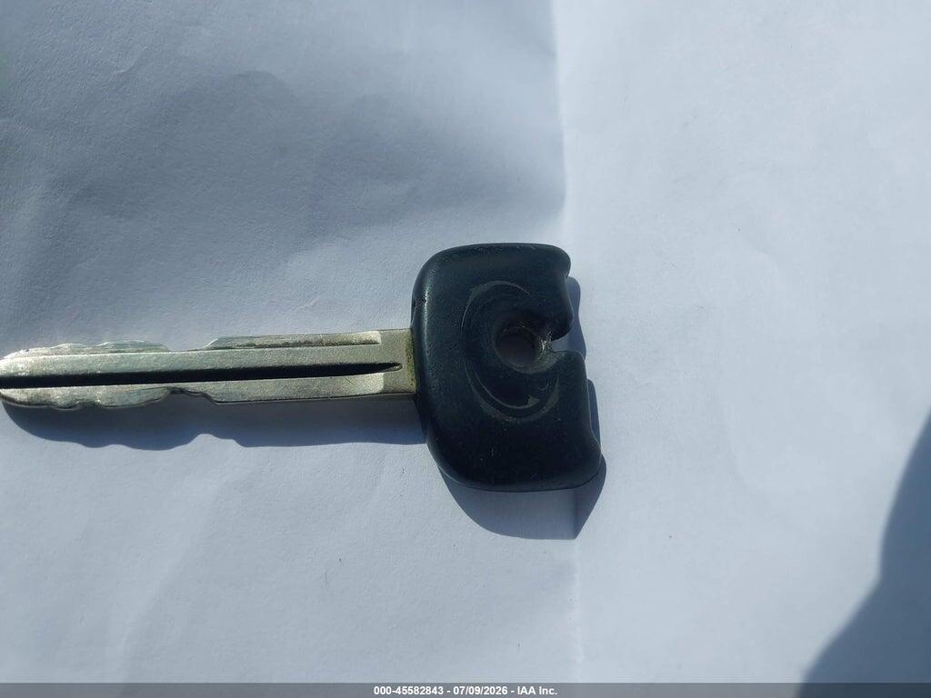 2T1BR12E01C501832 2001 TOYOTA COROLLA photo no. 11