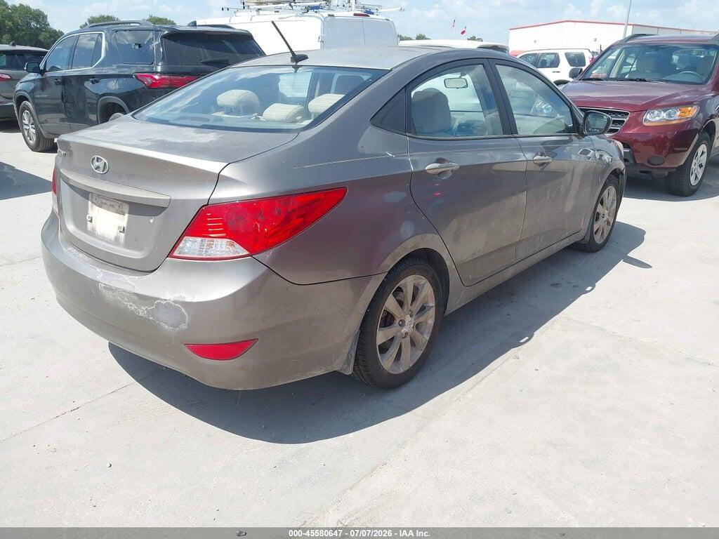 KMHCU4AE4DU313310 2013 HYUNDAI ACCENT photo no. 4