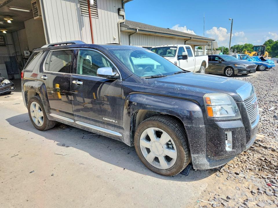2013 GMC TERRAIN DENALI — Фото 4 из 12