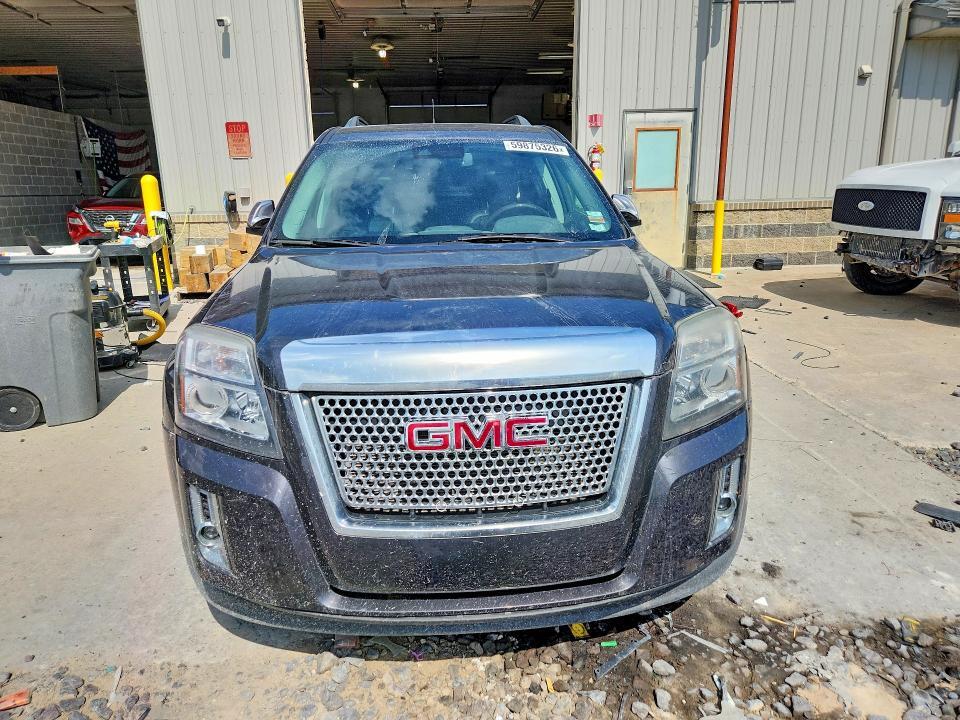 2013 GMC TERRAIN DENALI — Фото 5 из 12