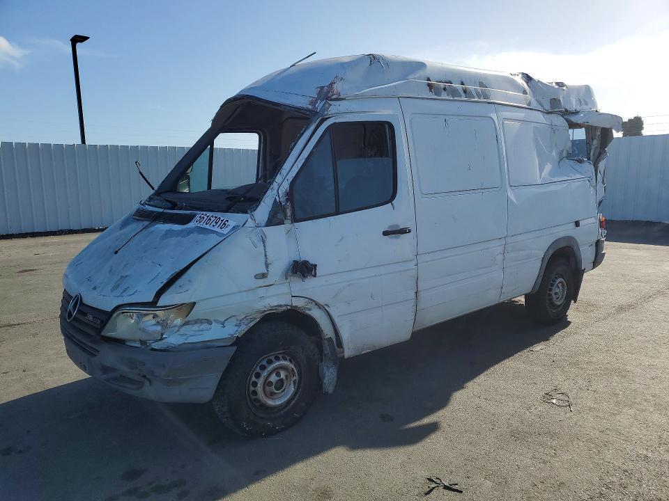 WD2PD644055720572 2005 MERCEDES-BENZ SPRINTER 2500 photo no. 1