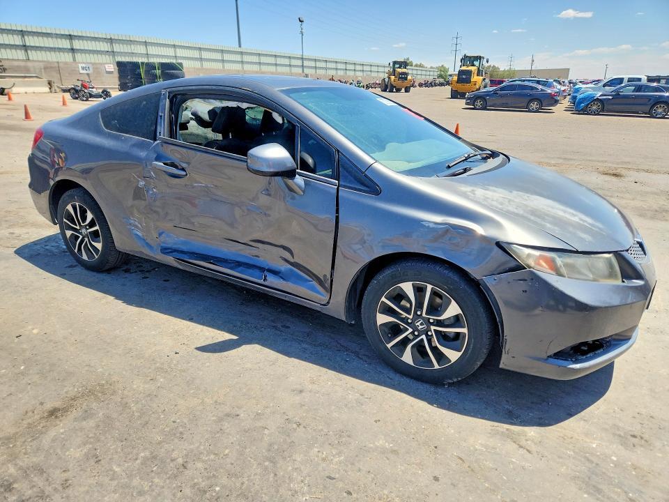 2HGFG3B83DH518696 2013 HONDA CIVIC photo no. 4