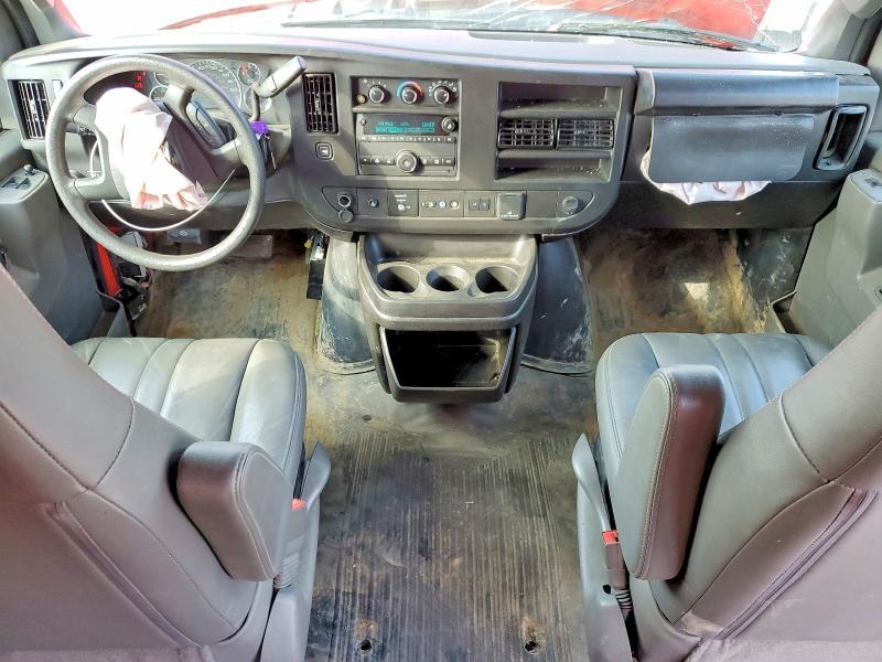 2025 CHEVROLET EXPRESS DELIVERY VAN — Фото 8 из 14