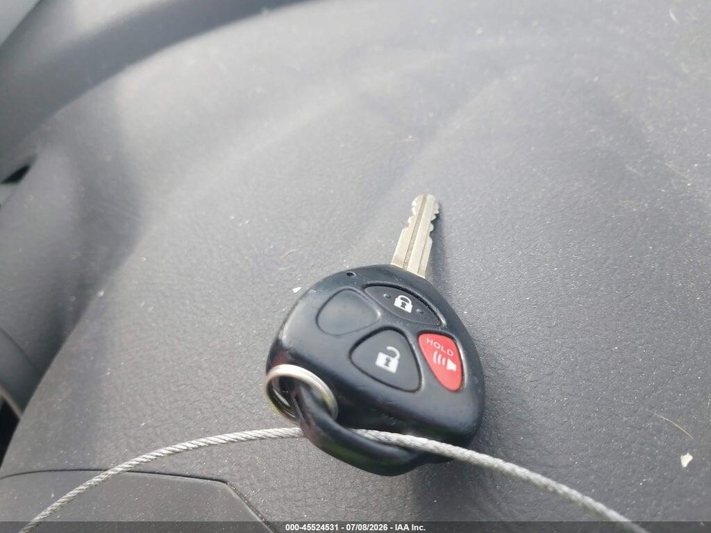 2T3BF4DV3BW094328 2011 TOYOTA RAV4 photo no. 11