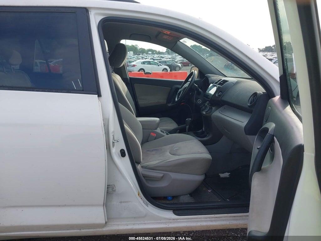 2T3BF4DV3BW094328 2011 TOYOTA RAV4 photo no. 5