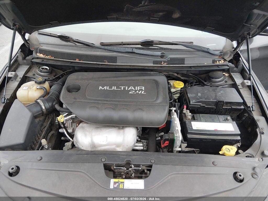 1C3CCCAB5FN696019 2015 CHRYSLER 200 photo no. 10