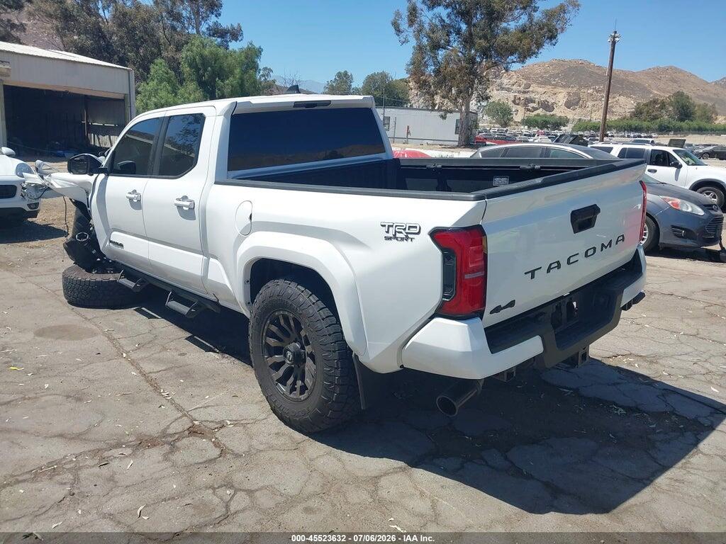 3TMLB5JN8RM080639 2024 TOYOTA TACOMA photo no. 3