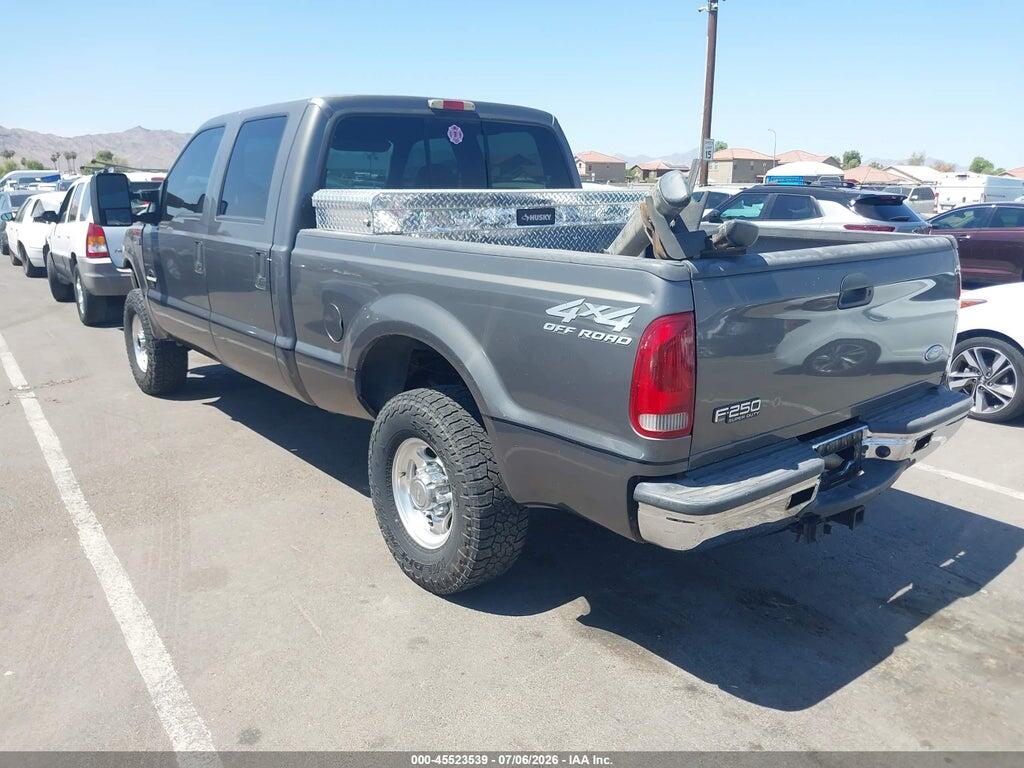 1FTNW21FX2ED44301 2002 FORD F-250 photo no. 3