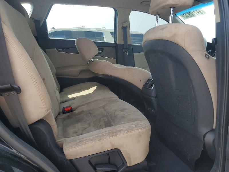 2019 KIA SORENTO LX V6 — Фото 11 из 13