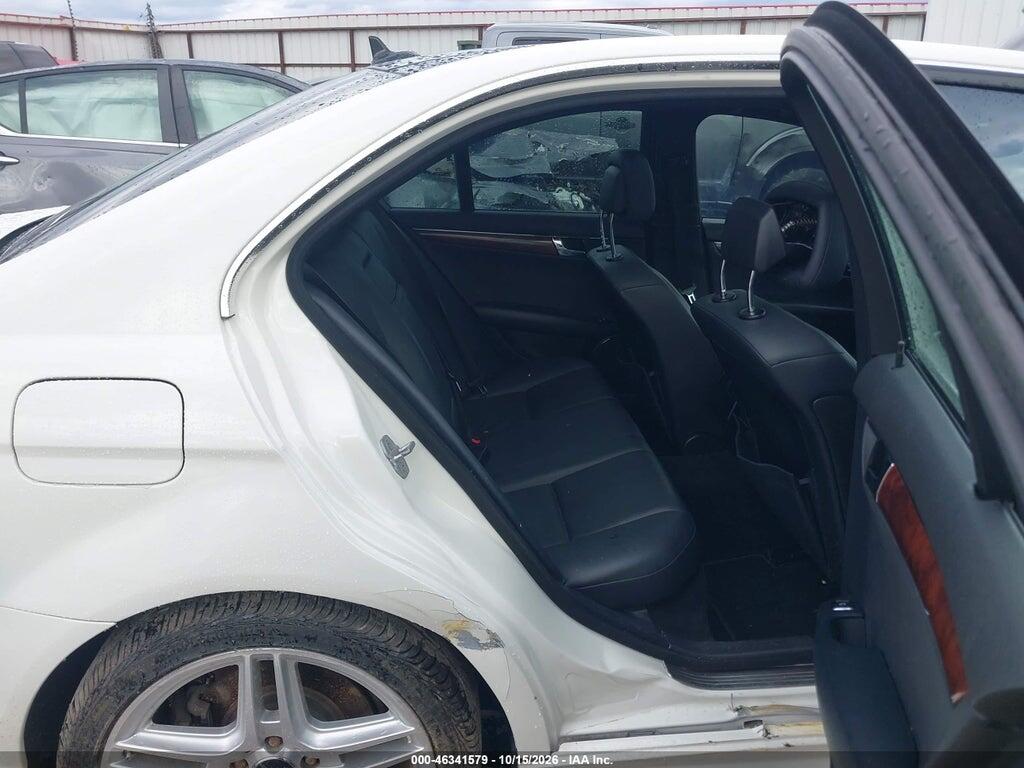 2010 MERCEDES-BENZ C 300 SPORT — Фото 8 из 11