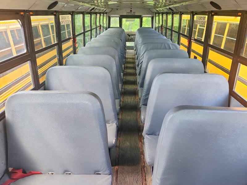 2010 THOMAS SAF-T-LINER C2 - SCHOOL BUS — Фото 6 из 10