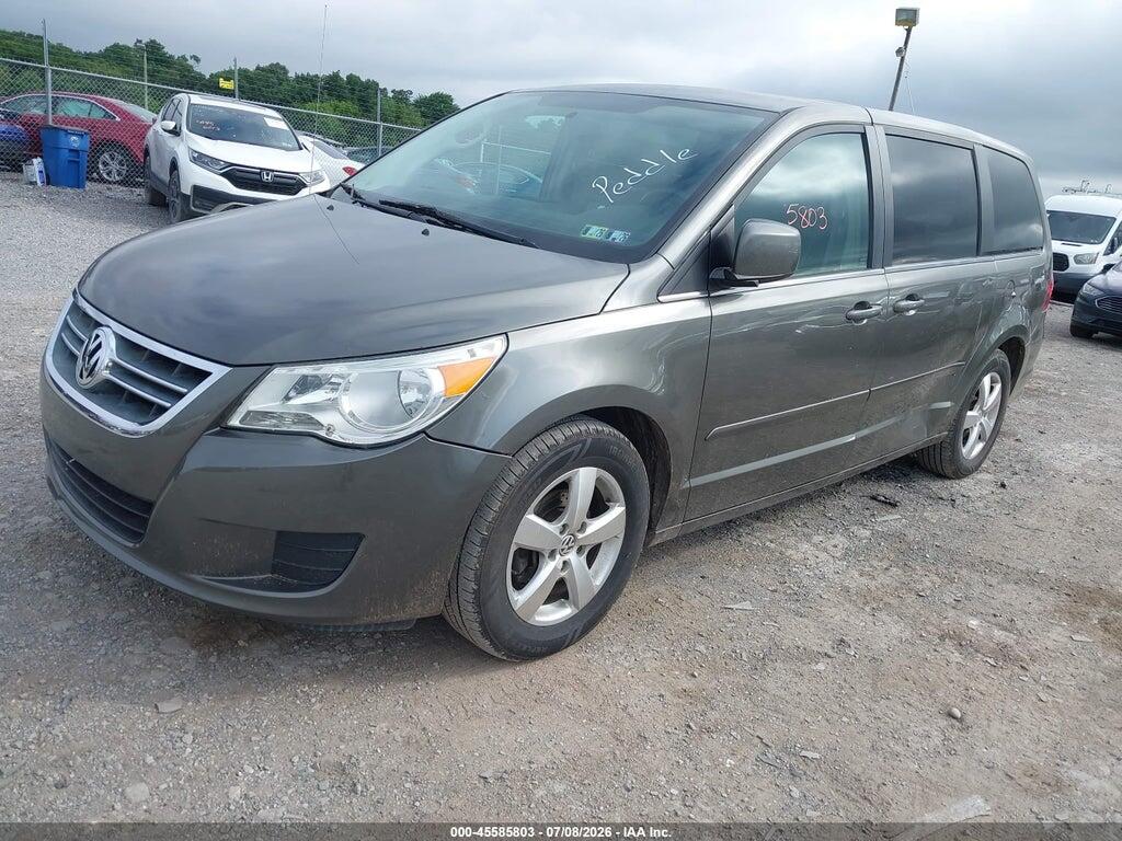 2V4RW3D10AR333466 2010 VOLKSWAGEN ROUTAN photo no. 2