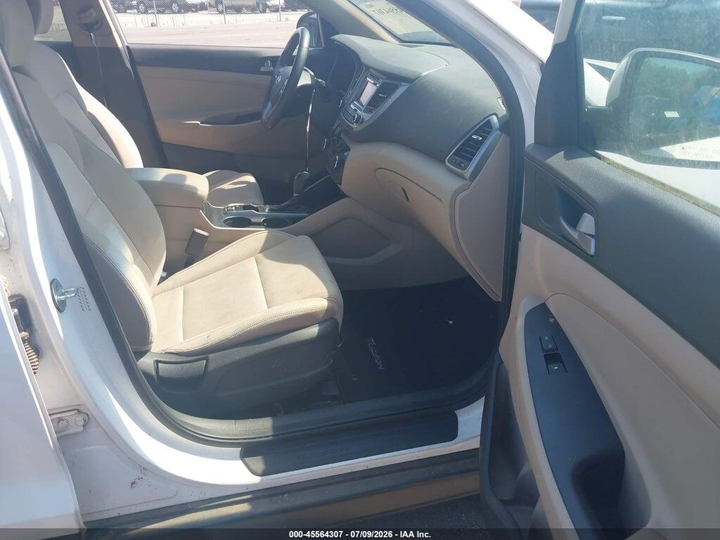 KM8J33A20GU045273 2016 HYUNDAI TUCSON photo no. 5