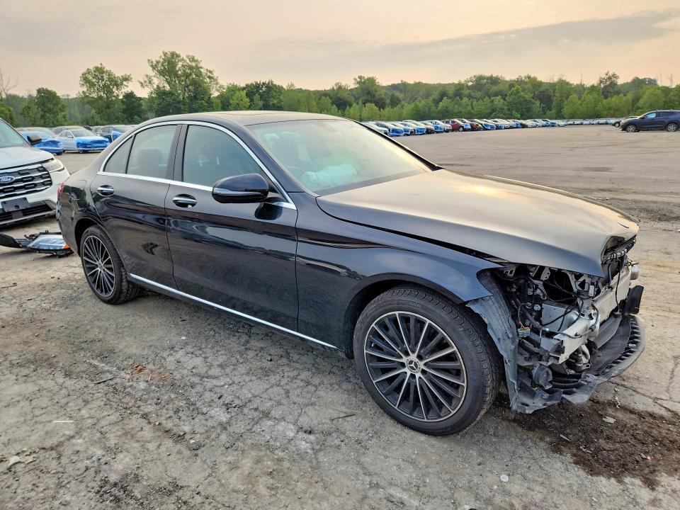 2019 MERCEDES-BENZ C 300 4MATIC — Фото 4 из 13