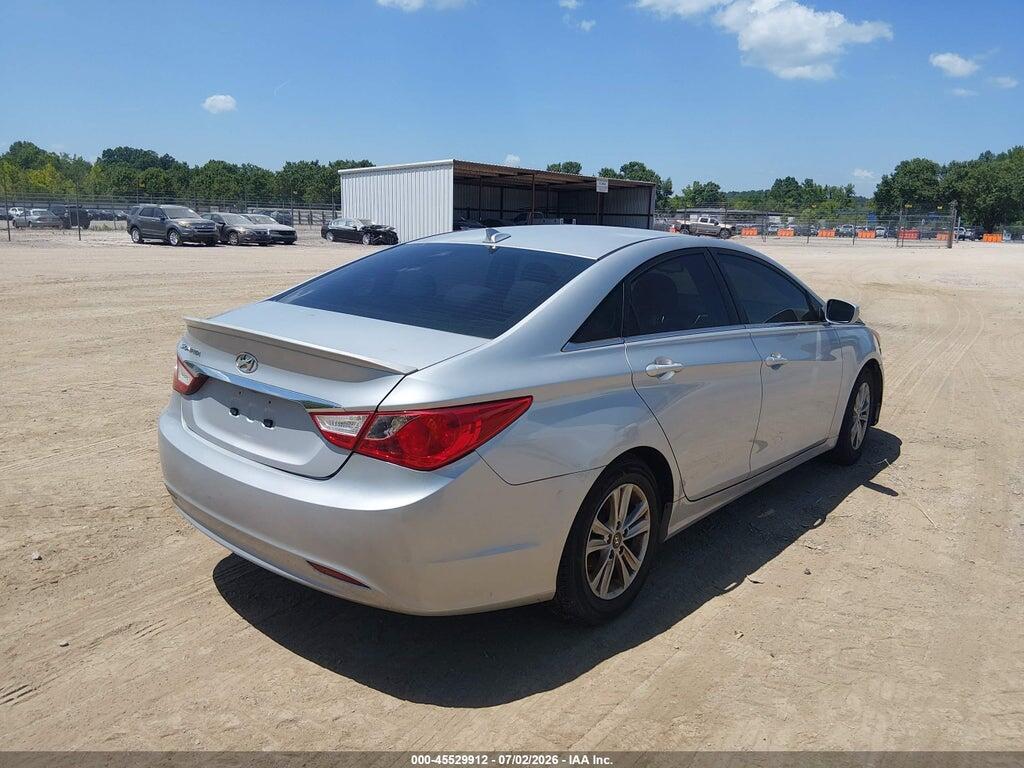 5NPEB4AC8DH762484 2013 HYUNDAI SONATA photo no. 4