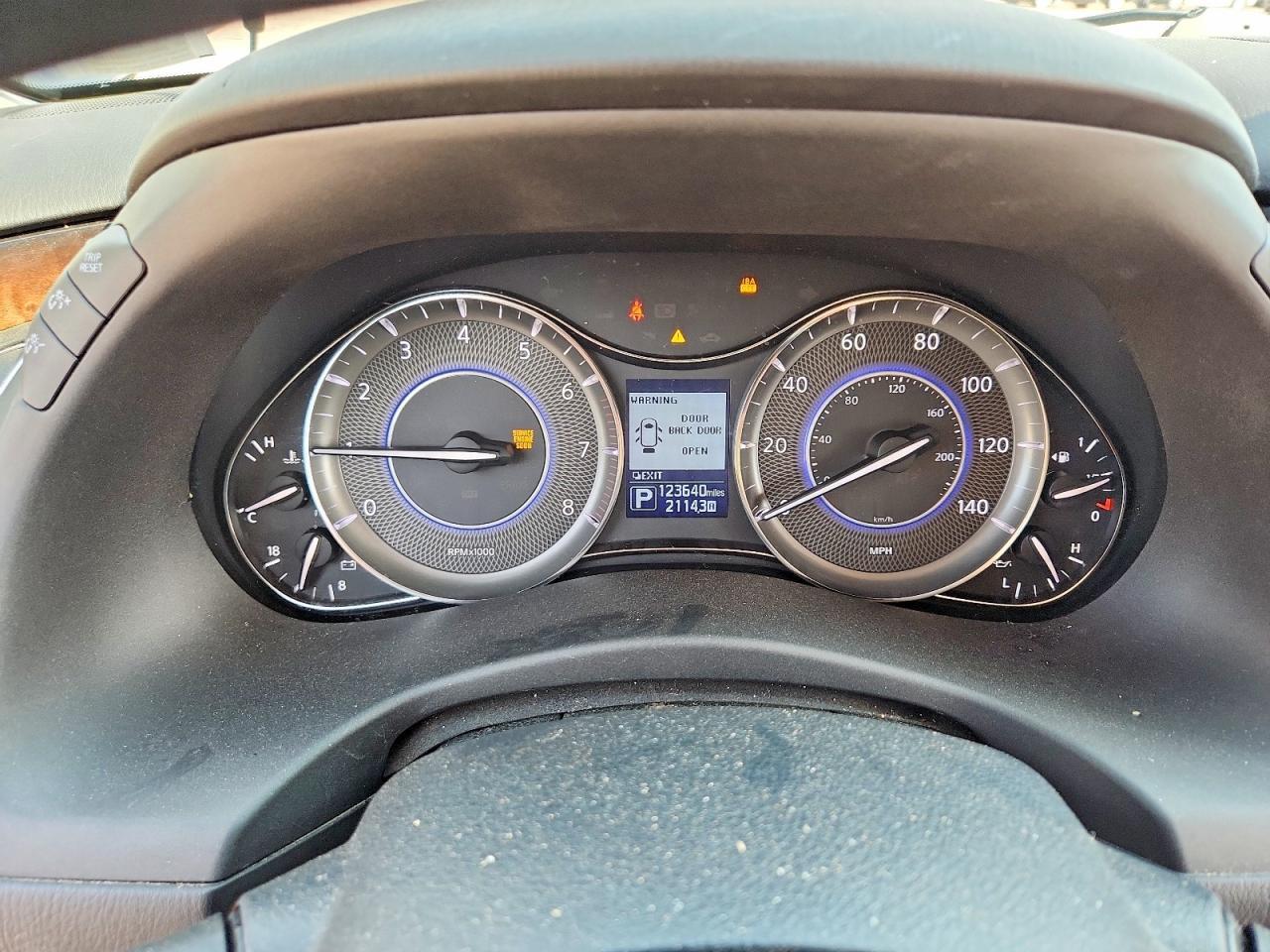 2013 INFINITI QX56 BASE — Фото 9 из 13