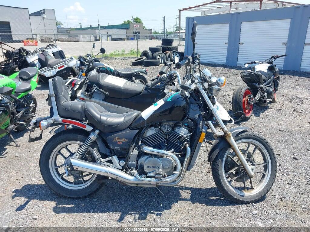 JH2PC0802FM202910 1985 HONDA VT500 photo no. 12