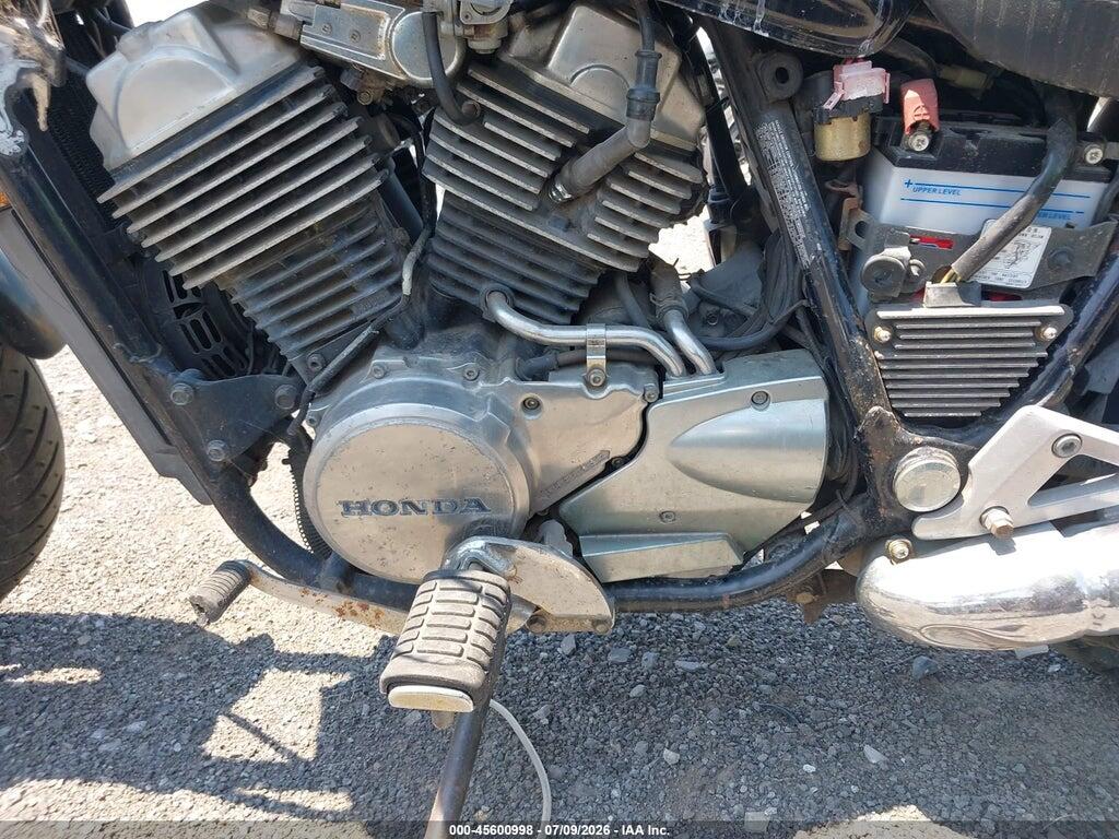 JH2PC0802FM202910 1985 HONDA VT500 photo no. 9
