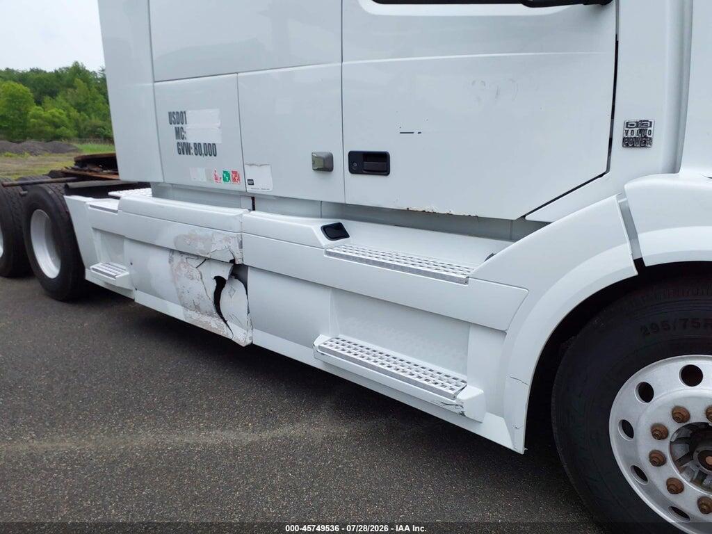 4V4NC9EJ69N498809 2009 VOLVO VN photo no. 11