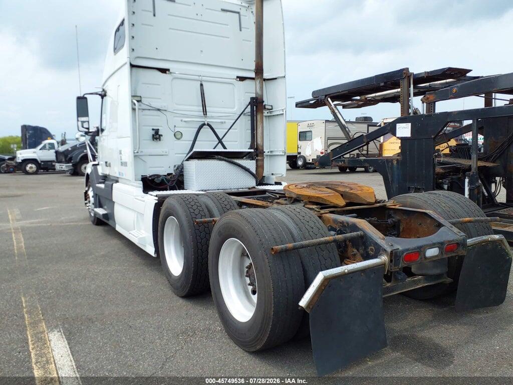 4V4NC9EJ69N498809 2009 VOLVO VN photo no. 3