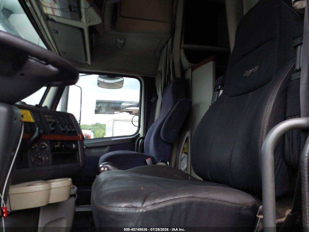 4V4NC9EJ69N498809 2009 VOLVO VN photo no. 7