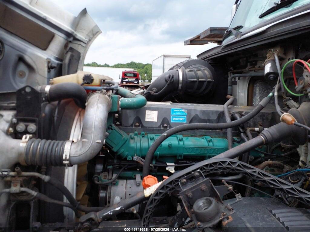 4V4NC9EJ69N498809 2009 VOLVO VN photo no. 9