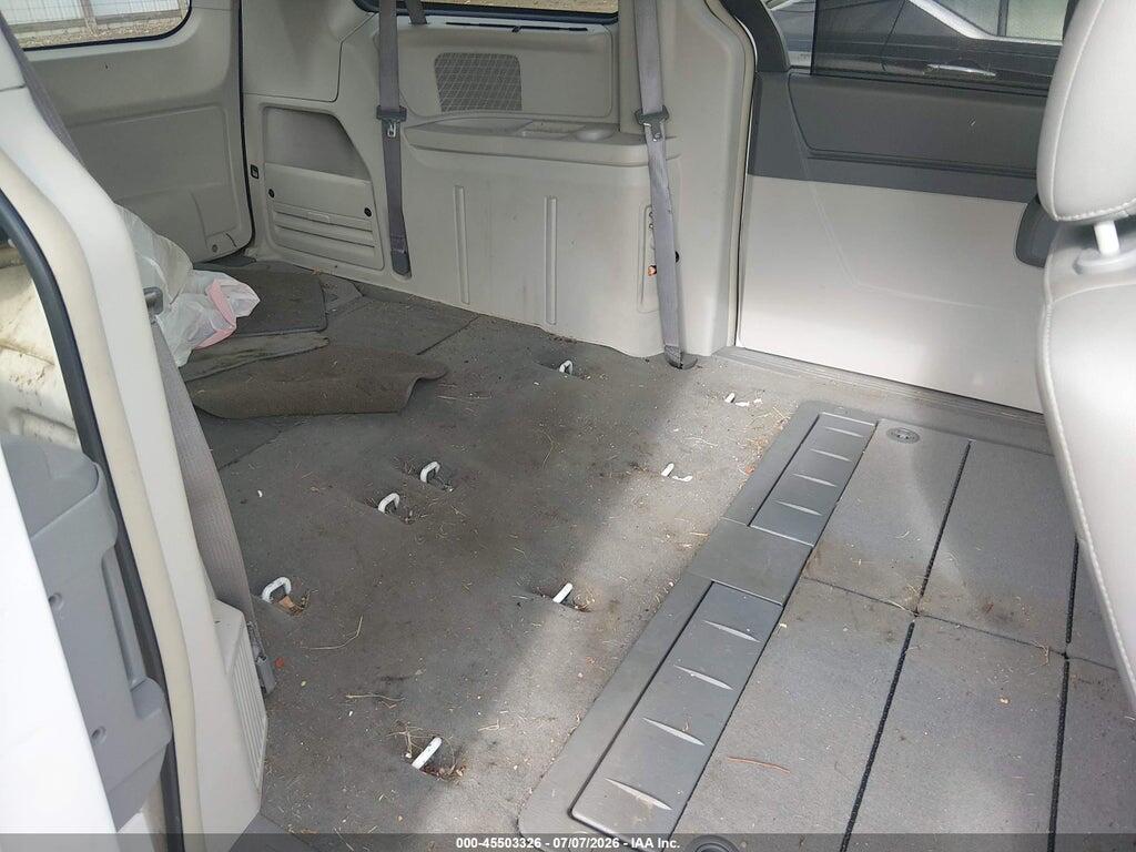 2A4RR5DX8AR267986 2010 CHRYSLER TOWN & COUNTRY photo no. 8
