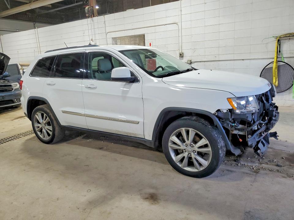 1C4RJFAGXDC549115 2013 JEEP GRAND CHEROKEE photo no. 4