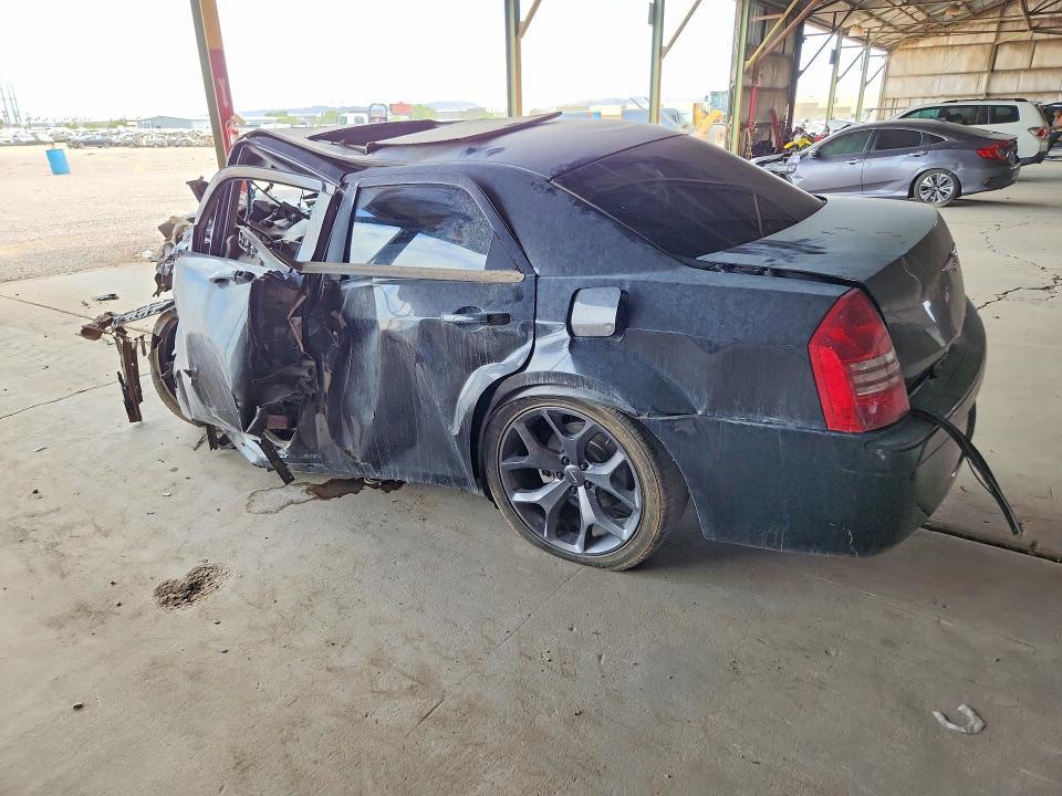 2006 CHRYSLER 300C — Фото 2 из 11