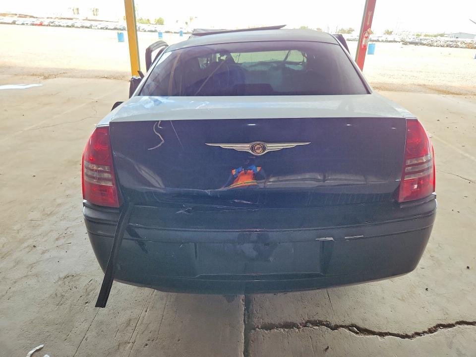2006 CHRYSLER 300C — Фото 6 из 11