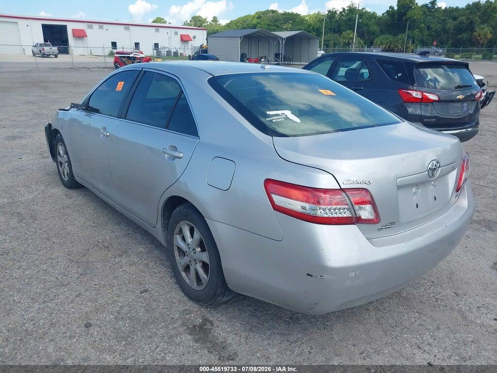 4T1BF3EKXBU711148 2011 TOYOTA CAMRY photo no. 3