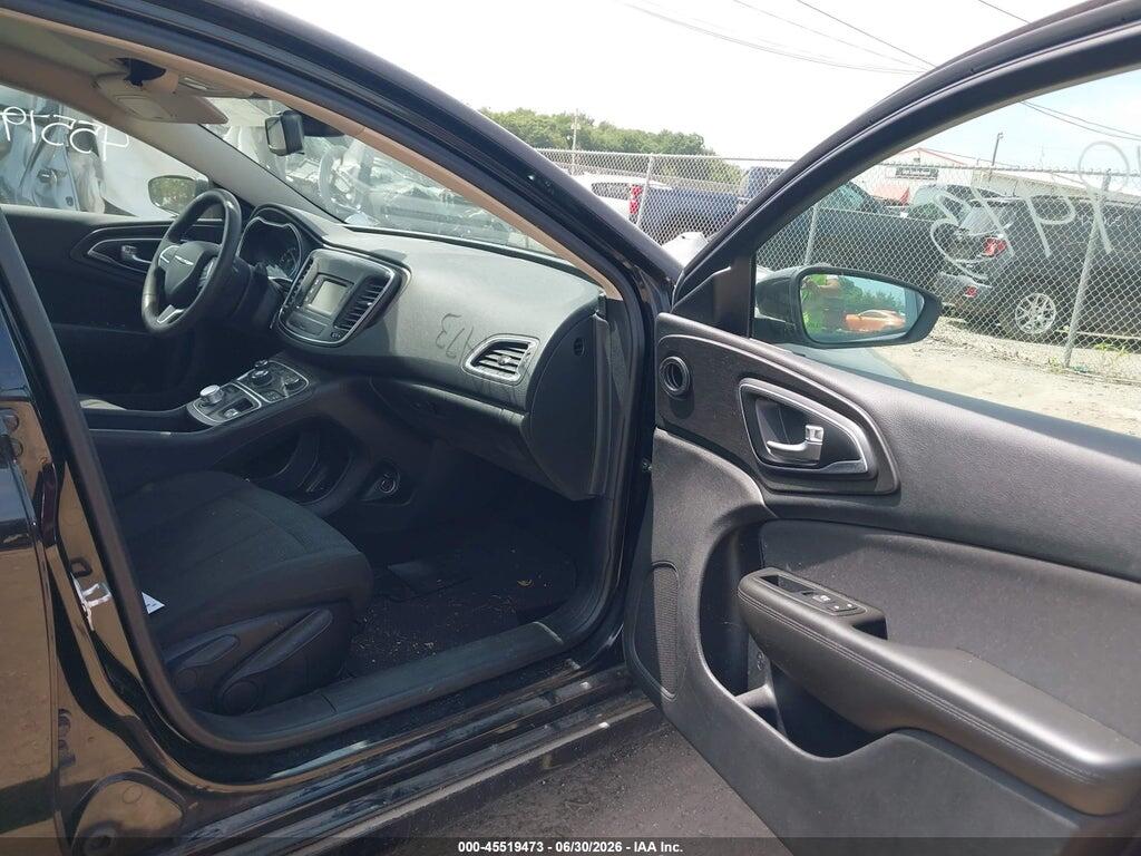 1C3CCCAB5FN738009 2015 CHRYSLER 200 photo no. 5