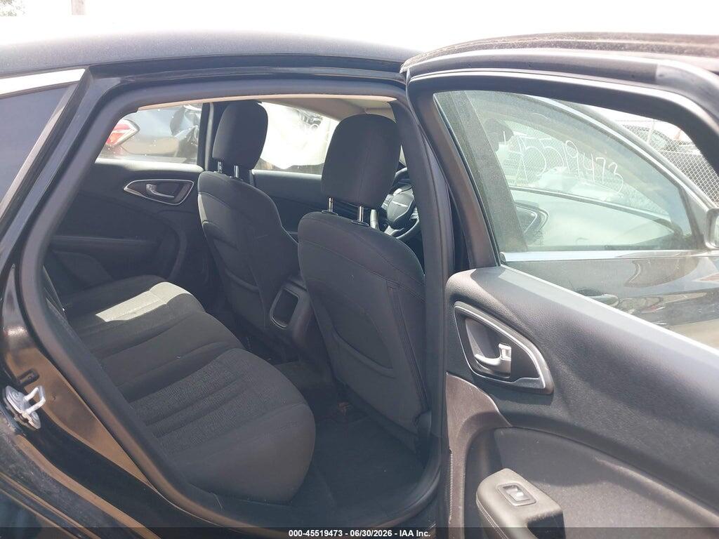 1C3CCCAB5FN738009 2015 CHRYSLER 200 photo no. 8