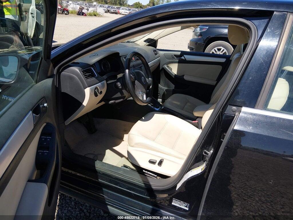 3VW637AJ7DM229549 2013 VOLKSWAGEN JETTA HYBRID photo no. 5