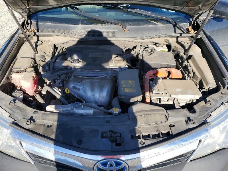 2013 TOYOTA CAMRY HYBRID XLE — Фото 11 из 12