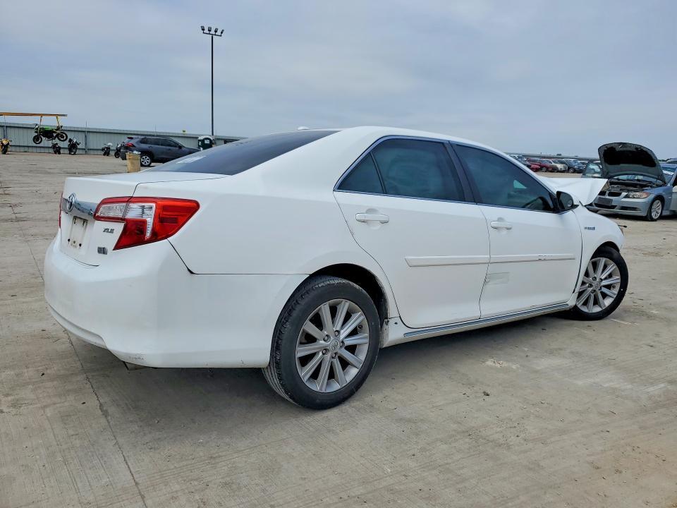 4T1BD1FK4DU089464 2013 TOYOTA CAMRY HYBRID photo no. 3