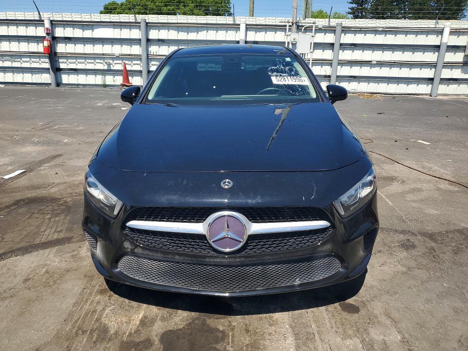 2019 MERCEDES-BENZ A 220 — Фото 5 из 12