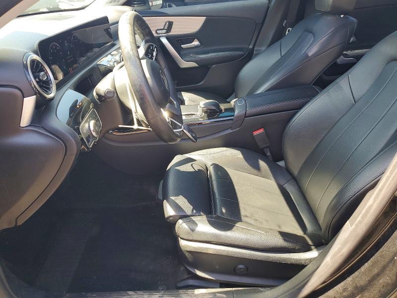 2019 MERCEDES-BENZ A 220 — Фото 7 из 12