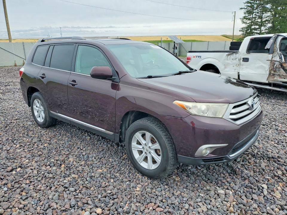 2013 TOYOTA HIGHLANDER SE — Фото 4 из 14