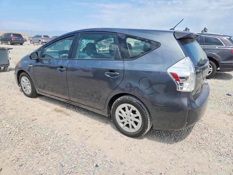 2013 TOYOTA PRIUS V TWO — Фото 2 из 12