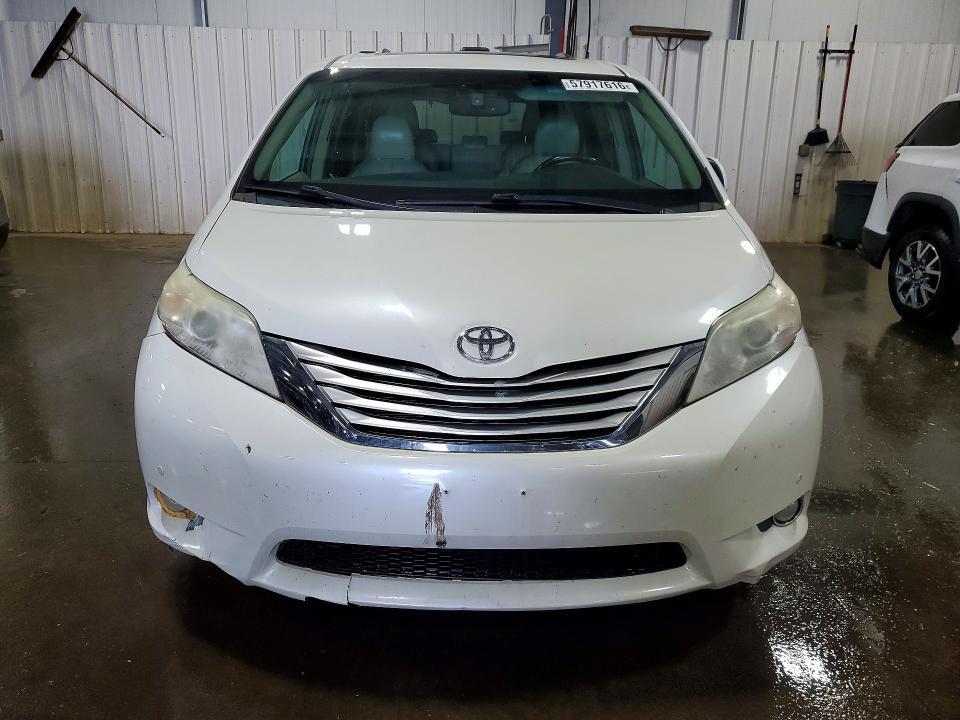 2013 TOYOTA SIENNA LIMITED 7-PASSENGER — Фото 5 из 13