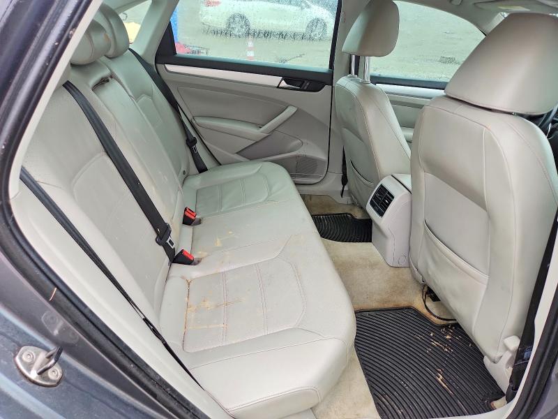 1VWBH7A33DC028217 2013 VOLKSWAGEN PASSAT photo no. 10