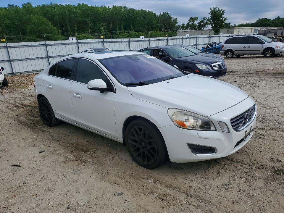 YV1612FS1D1226585 2013 VOLVO S60 photo no. 4