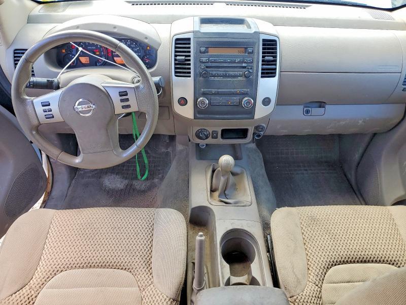 2012 NISSAN FRONTIER SV V6 — Фото 8 из 12